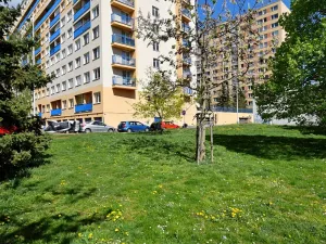 Pronájem garáže, Praha - Troja, Hnězdenská, 15 m2