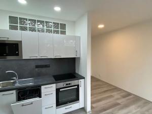 Pronájem bytu 2+kk, Zlín, Křiby, 34 m2