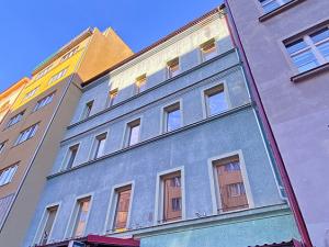 Pronájem bytu 3+1, Praha - Nové Město, Na výtoni, 86 m2
