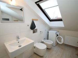 Pronájem bytu 1+kk, Praha - Vinohrady, Sázavská, 50 m2