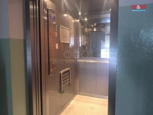 Pronájem bytu 3+kk, Chomutov, Kundratická, 74 m2
