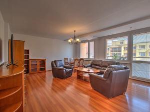 Pronájem bytu 3+1, Praha - Břevnov, Sartoriova, 129 m2