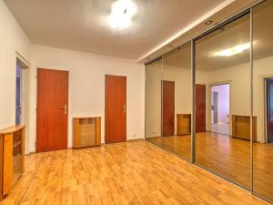 Pronájem bytu 3+1, Praha - Břevnov, Sartoriova, 129 m2