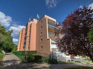 Pronájem bytu 3+1, Praha - Břevnov, Sartoriova, 129 m2