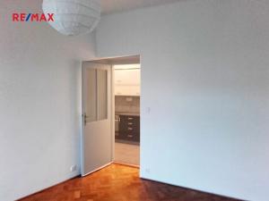Pronájem bytu 2+kk, Praha - Nusle, Na Pankráci, 43 m2