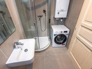 Pronájem bytu 1+kk, Praha - Nové Město, Lípová, 47 m2