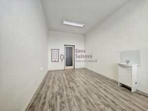 Pronájem kanceláře, Jindřichův Hradec, Pravdova, 15 m2