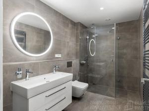 Pronájem bytu 2+kk, Praha - Bubeneč, Vítězné náměstí, 63 m2