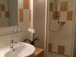Pronájem bytu 1+kk, Praha - Břevnov, 8. listopadu, 37 m2