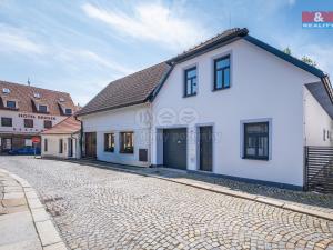 Prodej rodinného domu, Kamenice nad Lipou, Dobšova, 210 m2