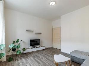 Prodej bytu 2+1, Praha, 5. května, 50 m2