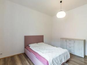 Prodej bytu 2+1, Praha, 5. května, 50 m2