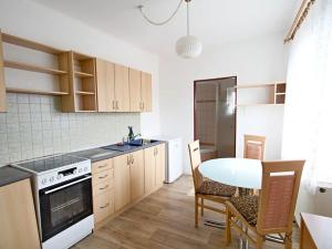 Prodej obchodního prostoru, Domažlice, Dukelská, 900 m2