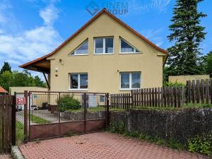 Prodej rodinného domu, Praha - Lipence, 211 m2
