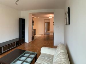 Pronájem bytu 3+kk, Praha - Vysočany, Nemocniční, 83 m2