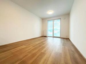 Pronájem bytu 1+kk, Praha - Horní Měcholupy, Milánská, 37 m2
