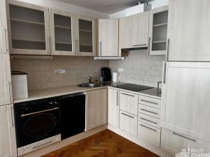 Pronájem bytu 2+kk, Praha - Žižkov, Táboritská, 43 m2