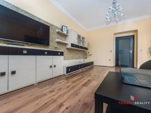 Pronájem bytu 2+1, Hradec Králové, Eliščino nábřeží, 80 m2