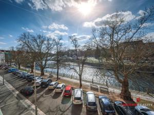Pronájem bytu 2+1, Hradec Králové, Eliščino nábřeží, 80 m2