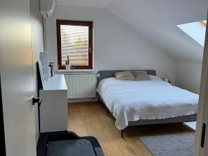 Pronájem rodinného domu, Ohrobec, V sedlištích, 220 m2