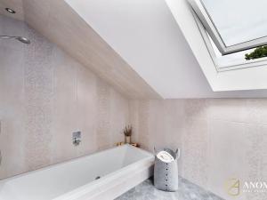 Prodej rodinného domu, Praha - Dolní Počernice, Bakurinova, 395 m2