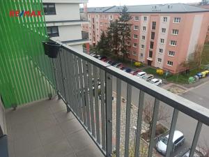 Pronájem bytu 1+kk, Praha - Malešice, Nad úžlabinou, 34 m2