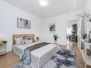 Prodej bytu 3+kk, Praha - Malešice, Počernická, 57 m2