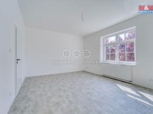 Prodej bytu 2+kk, Plzeň - Doudlevce, Šípková, 47 m2