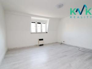 Prodej bytu 2+1, Karlovy Vary, Sokolovská, 80 m2