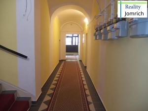 Pronájem bytu 1+kk, Liberec, nám. Sokolovské, 30 m2