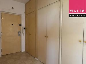 Prodej bytu 3+1, Ostrov, Masarykova, 70 m2
