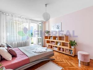 Prodej atypického bytu, Praha - Hostivař, Horolezecká, 81 m2