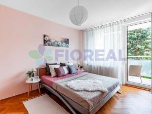 Prodej atypického bytu, Praha - Hostivař, Horolezecká, 81 m2