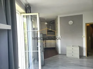 Prodej bytu 2+kk, Mnichovice, Husova, 43 m2