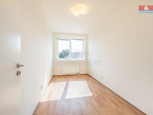 Prodej bytu 2+kk, Praha - Kbely, Pod Nouzovem, 37 m2