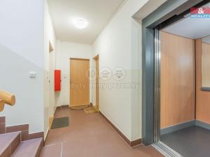 Prodej bytu 2+kk, Praha - Kbely, Pod Nouzovem, 37 m2