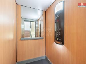 Prodej bytu 2+kk, Praha - Kbely, Pod Nouzovem, 37 m2