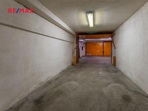 Prodej garáže, Praha - Řepy, Makovského, 18 m2