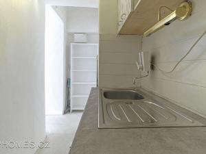 Pronájem obchodního prostoru, Praha - Smíchov, Holečkova, 35 m2