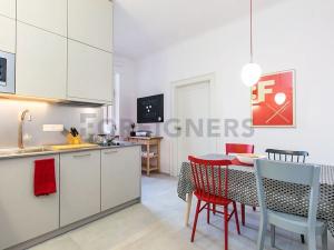 Pronájem bytu 2+kk, Praha, Eliášova, 47 m2