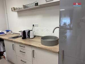 Pronájem obchodního prostoru, Mnichovice, Masarykovo náměstí, 48 m2