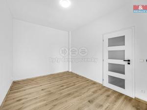 Prodej bytu 3+1, Hradec Králové - Kukleny, Pražská třída, 106 m2