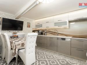 Prodej ubytování, Ostrava - Radvanice, U Lípy, 273 m2