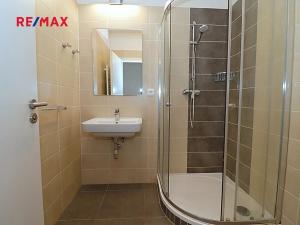 Pronájem bytu 2+kk, Pardubice, Na Spravedlnosti, 57 m2