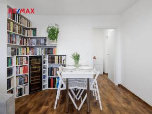 Pronájem bytu 3+1, Praha - Strašnice, Pod strání, 66 m2