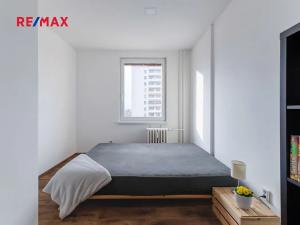 Pronájem bytu 3+1, Praha - Strašnice, Pod strání, 66 m2