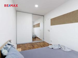 Pronájem bytu 3+1, Praha - Strašnice, Pod strání, 66 m2
