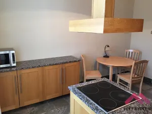 Pronájem bytu 3+1, Praha - Karlín, Sokolovská, 88 m2