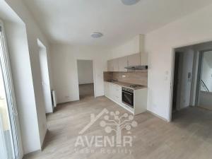 Pronájem bytu 2+kk, Jablonec nad Nisou, Saskova, 42 m2