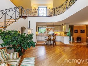Prodej rodinného domu, Líšnice, 420 m2